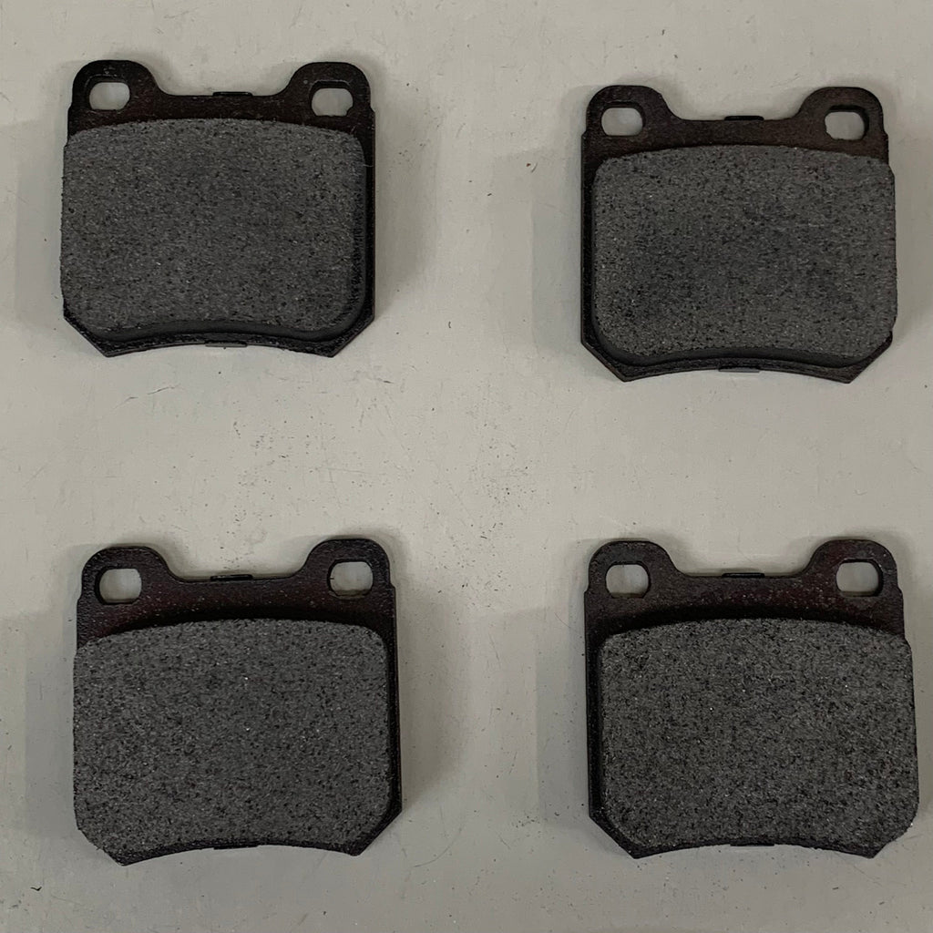 WEAREVER Semi-Metallic Disc Brake Pad Set for Cadillac, Saab & Saturn MKD709A