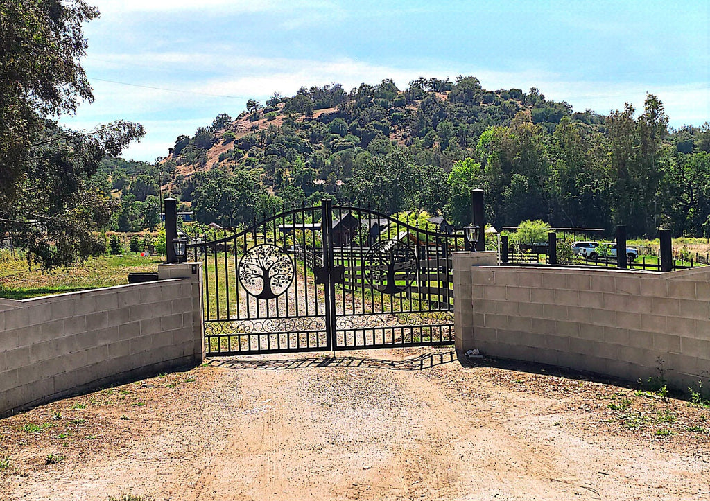 14x8 ft Steel Dual Swing Driveway Gate with Wider Goalposts