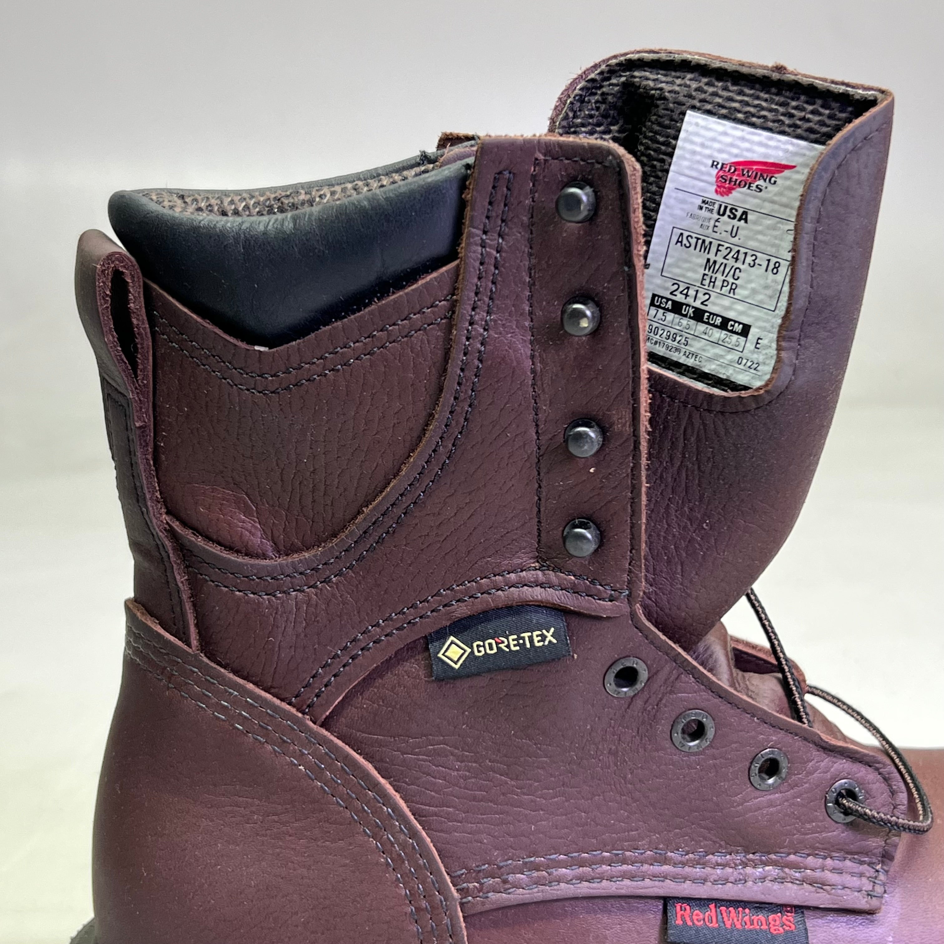 RED WING SHOES Men's Sz 9 Insulated, Waterproof CSA Safety Toe Boot, Brown 2412 (New Other, Dirty Box)