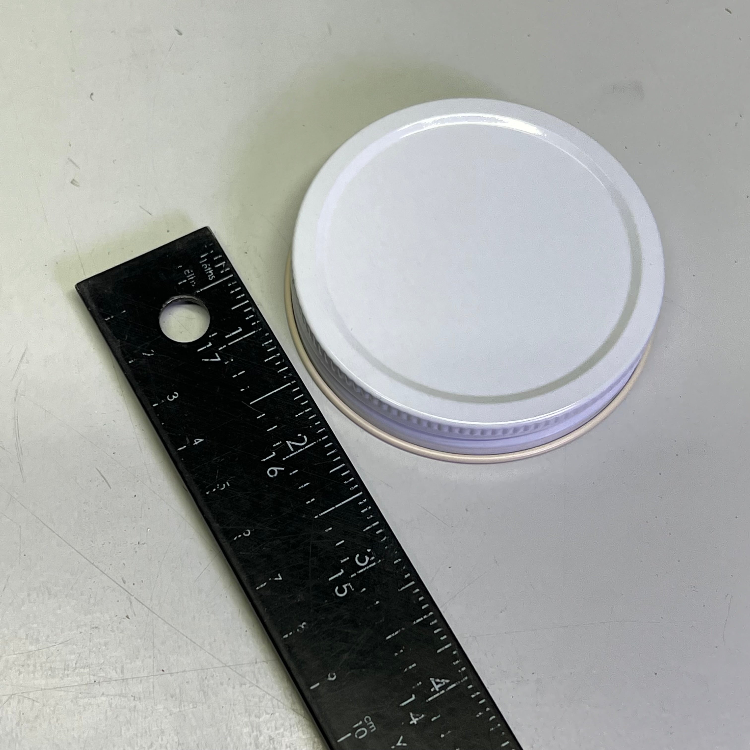 MASSILLY (675 PACK) Mason Jar Lids Twist Closure 70/450 Regular Mouth 2-3/4" Jar
