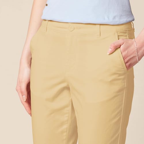 Amazon Essentials Women's Mid-Rise Slim-Fit Stretch Cropped Capri Pants (Available in Plus Size)