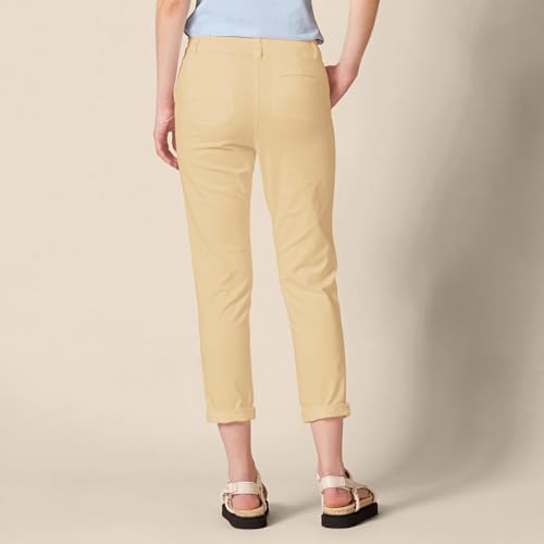 Amazon Essentials Women's Mid-Rise Slim-Fit Stretch Cropped Capri Pants (Available in Plus Size)