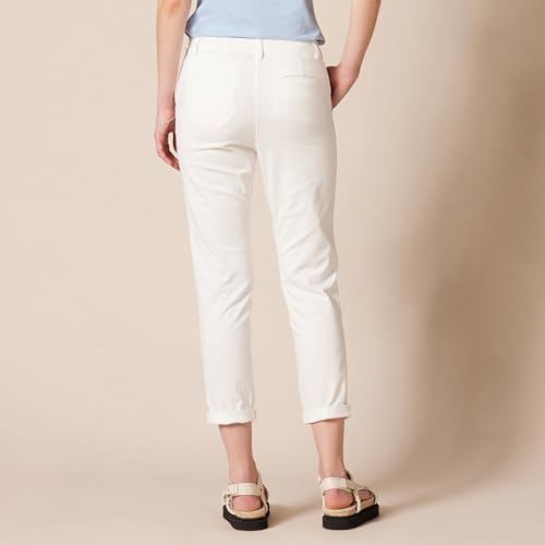 Amazon Essentials Women's Mid-Rise Slim-Fit Stretch Cropped Capri Pants (Available in Plus Size)