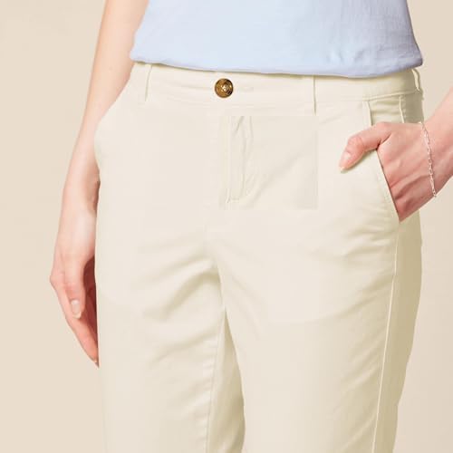 Amazon Essentials Women's Mid-Rise Slim-Fit Stretch Cropped Capri Pants (Available in Plus Size)