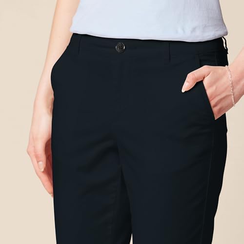 Amazon Essentials Women's Mid-Rise Slim-Fit Stretch Cropped Capri Pants (Available in Plus Size)