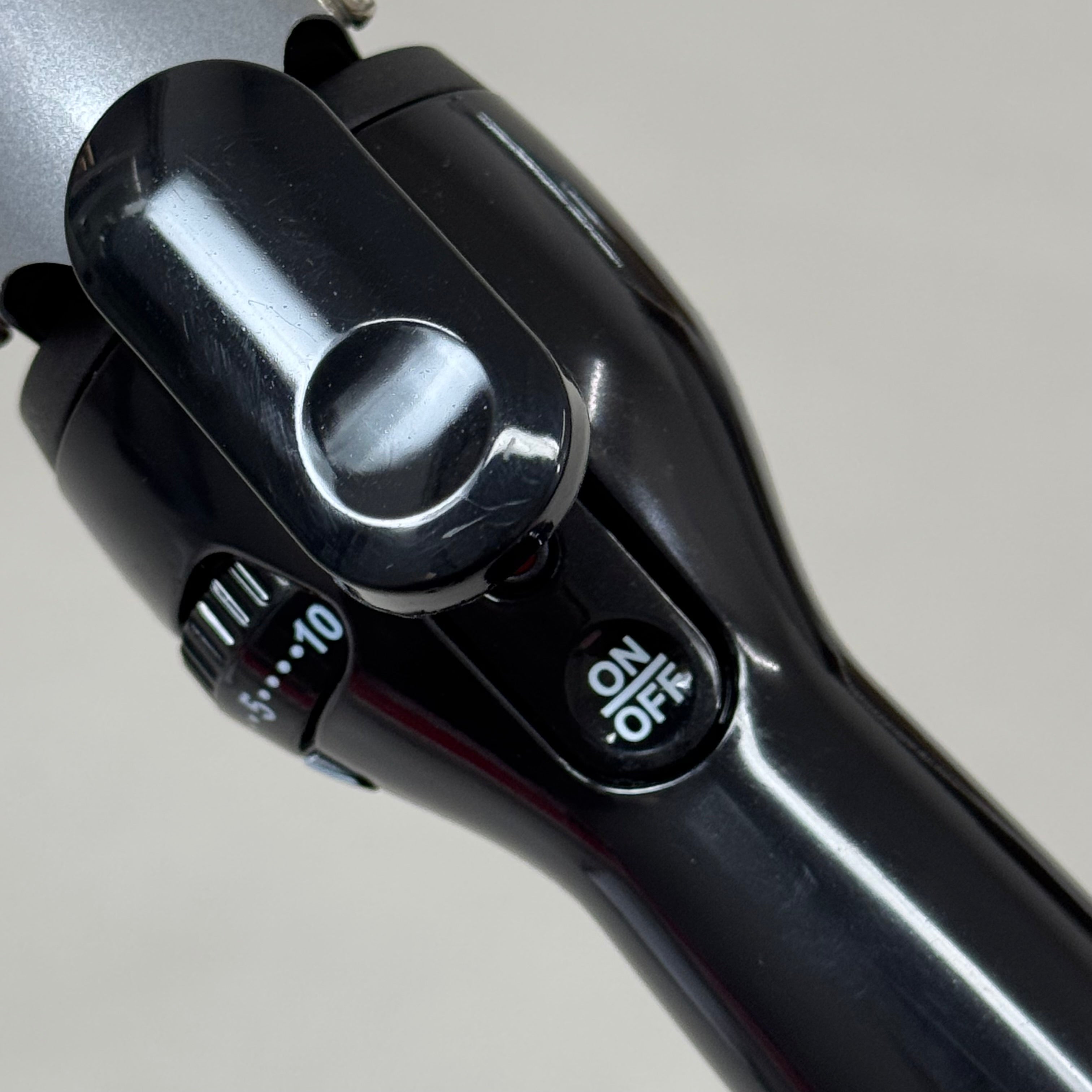 REVLON Perfect Heat Triple Ceramic Barrel Hair Curling Iron 1-1/4 inch