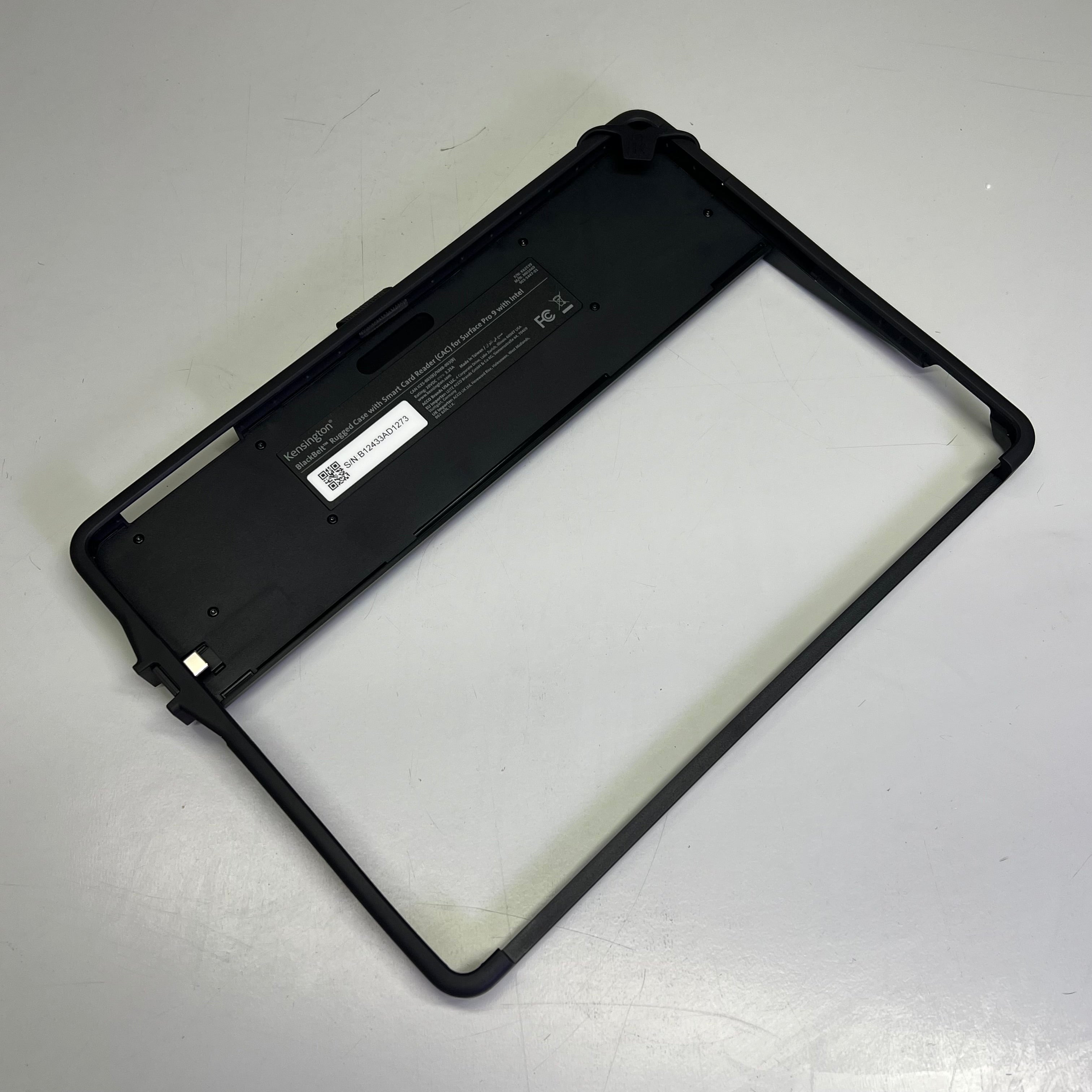 KENSINGTON  Blackbelt Rugged Case W/ CAC Reader For Surface Pro 9 K62539WW