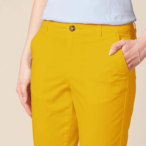 Amazon Essentials Women's Mid-Rise Slim-Fit Stretch Cropped Capri Pants (Available in Plus Size)