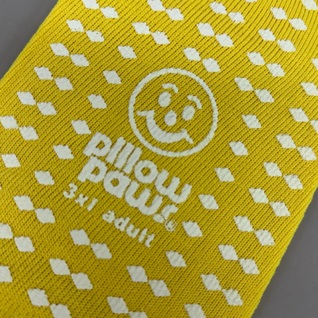 PILLOW PAWS (4 PACK) Unisex Non-Skid Slipper Socks  Adult 3XL Yellow