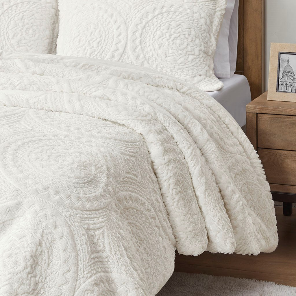 King/Cal King Embroidered Medallion Faux Fur Ultra Plush Comforter Mini Set