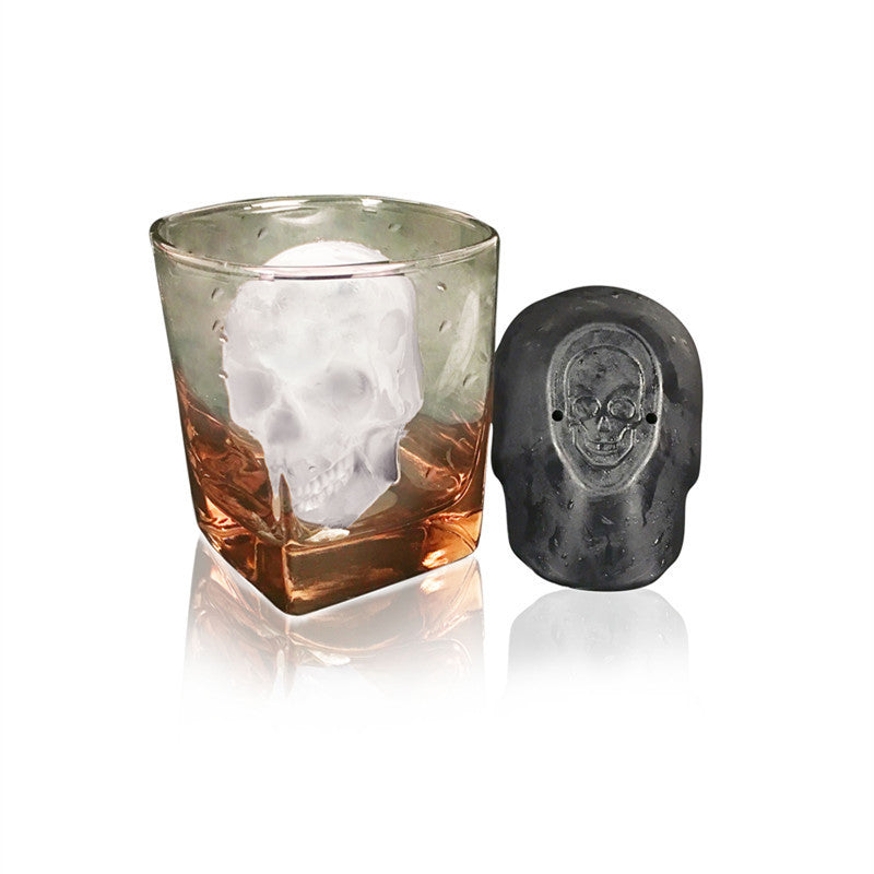 Creative and terrifying ice maker