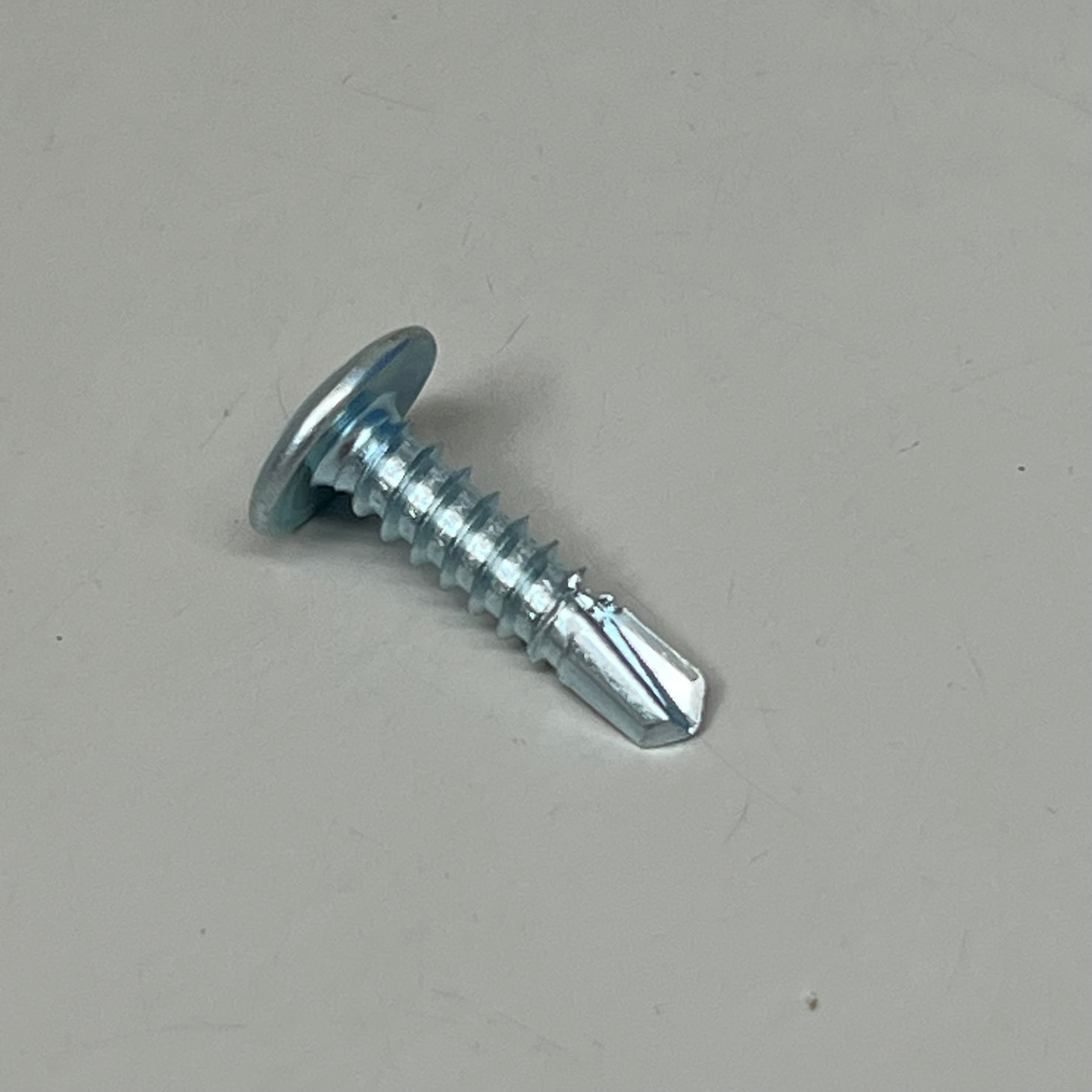 PRO-TWIST (5000 Pack) Modified Truss Screws 10 X 3/4" Silver 764666525382