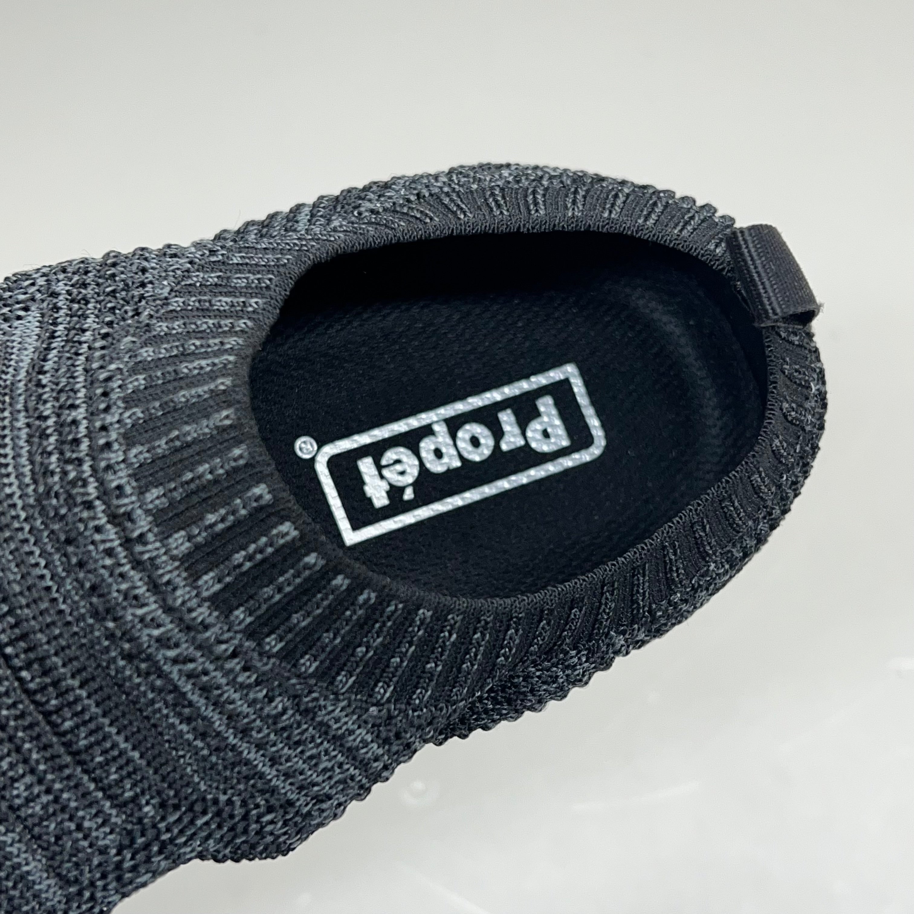 PROPET TravelActiv Avid Knit Shoe Women's Sz 9 W(D) Black WAT064MMBLKW-09