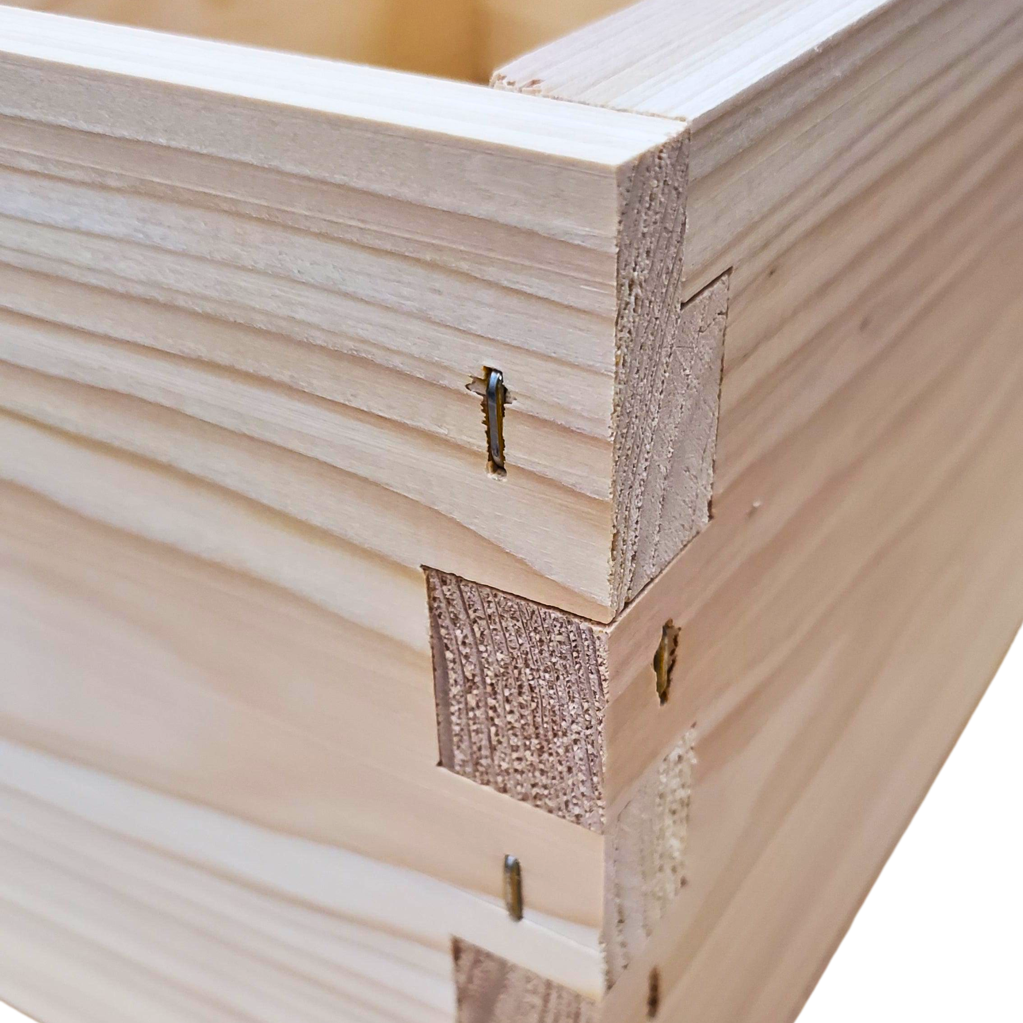 5-Frame Cypress Medium 6 5/8-inch Super Box