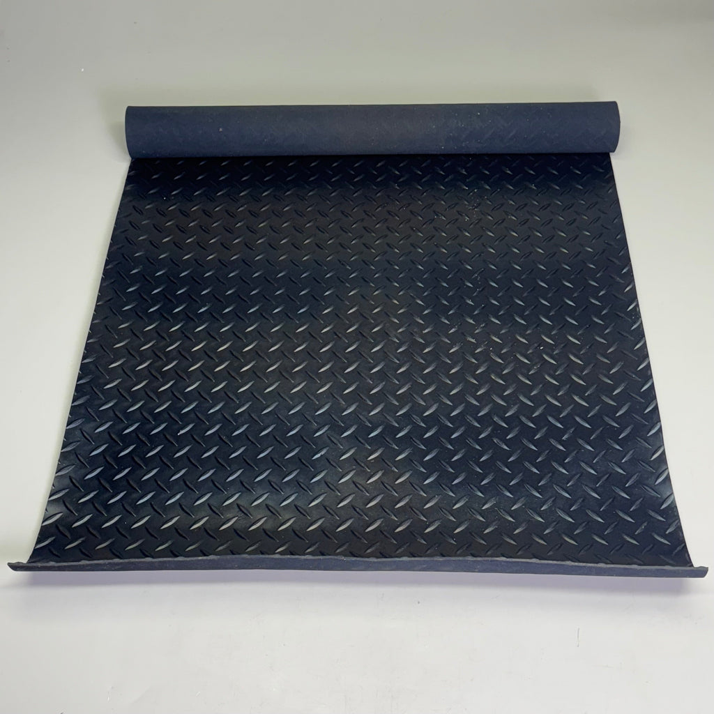 RUBBER-CAL Diamond Plate Rubber Flooring Sz 46.5” L x 24” W, 03-206-W100-02