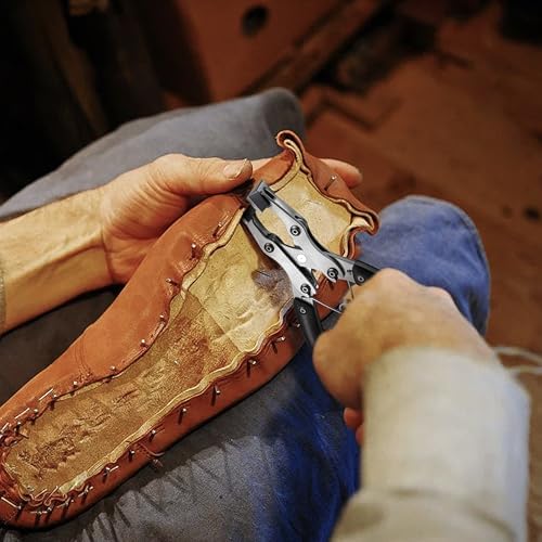 Leather Flat Plier 7.5 inch Flat Nose Plier Wooden Handle Leather Work Clamp Press Parallel + Cross Structure for Crafting DIY Projects