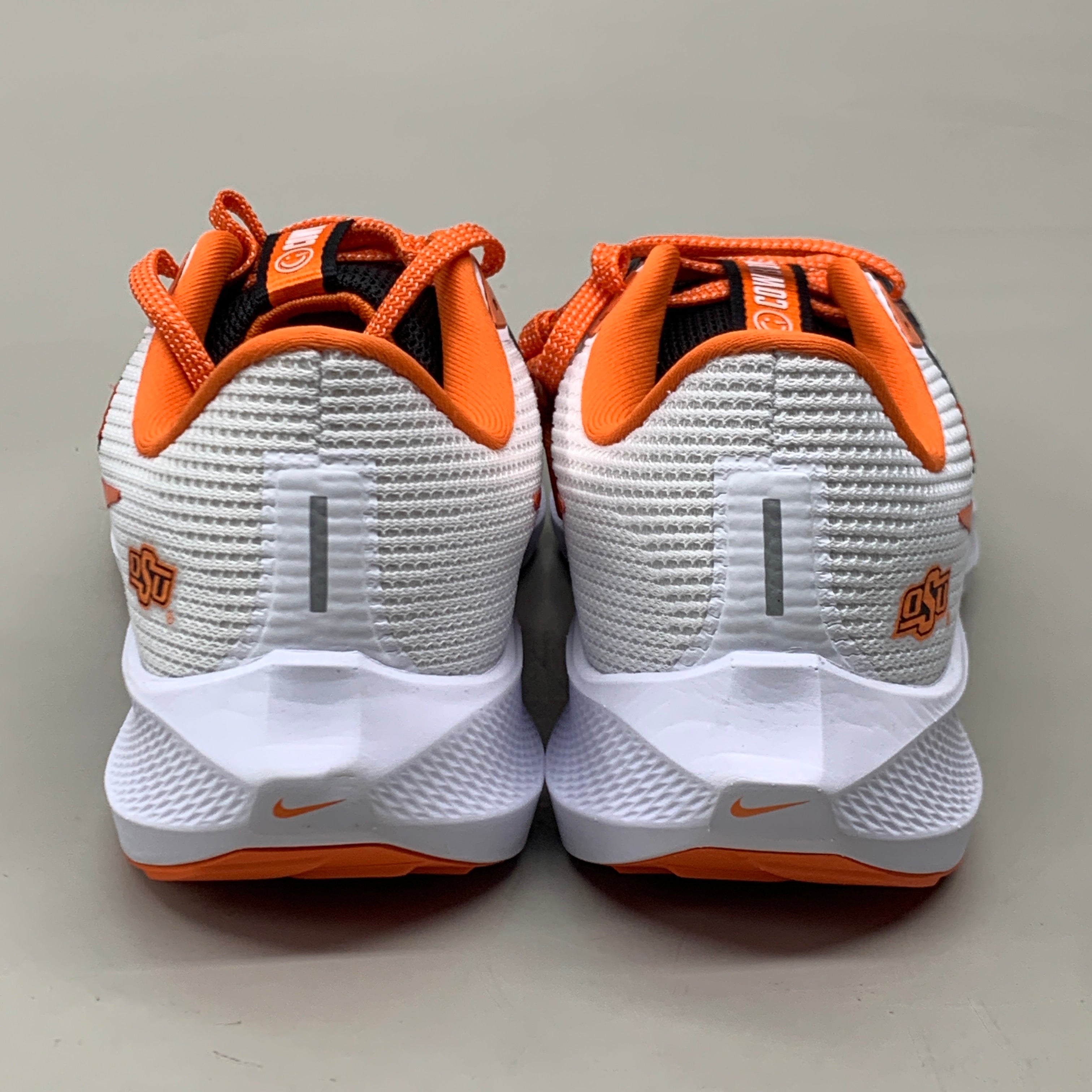 NIKE Zoom Pegasus 40 OK STATE White Shoes, Brilliant Orange & Black 8 W 6.5 M DZ5973-100