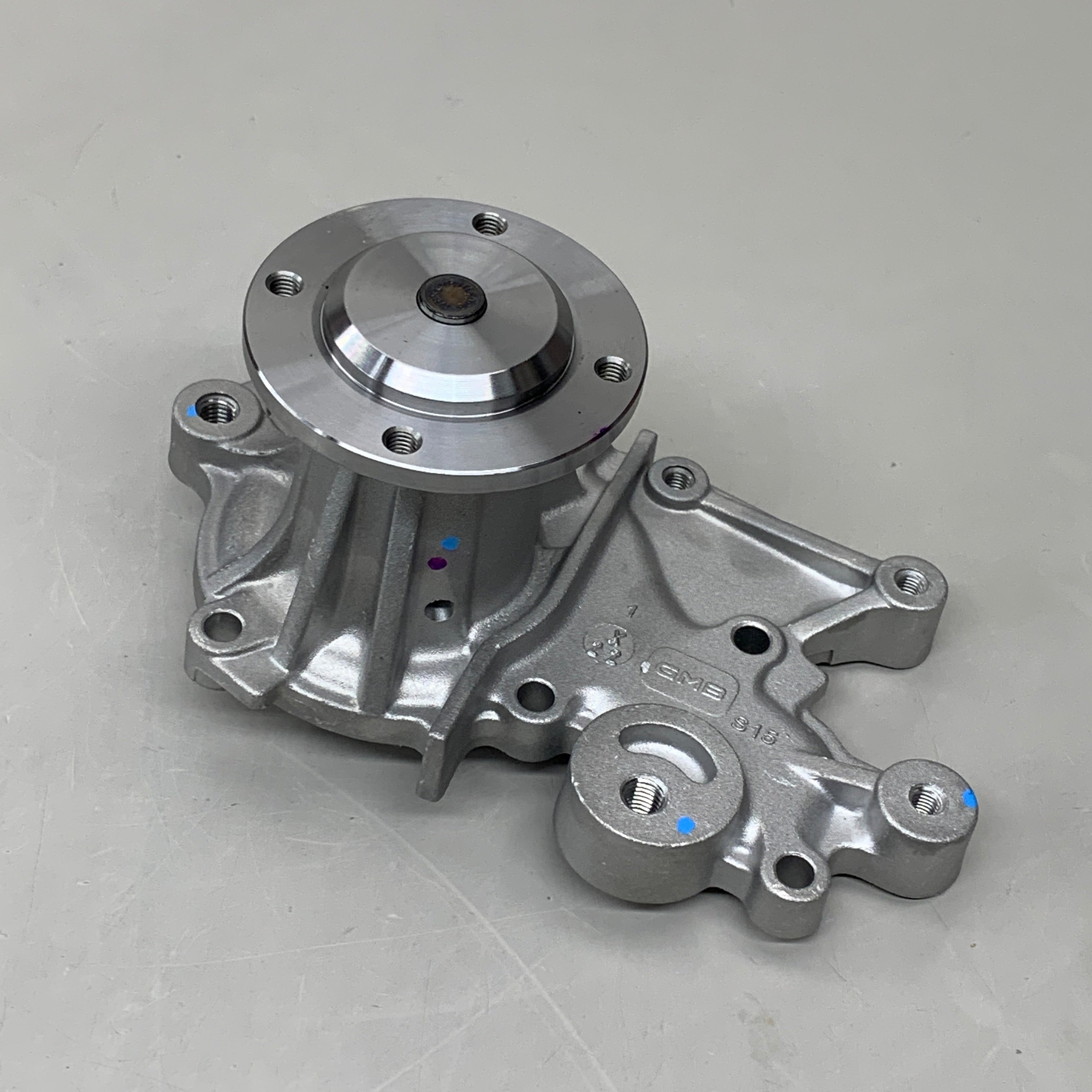 GMB Engine Water Pump for Suzuki/Pontiac/Geo/Chevrolet Vehicles 187412 165-1150