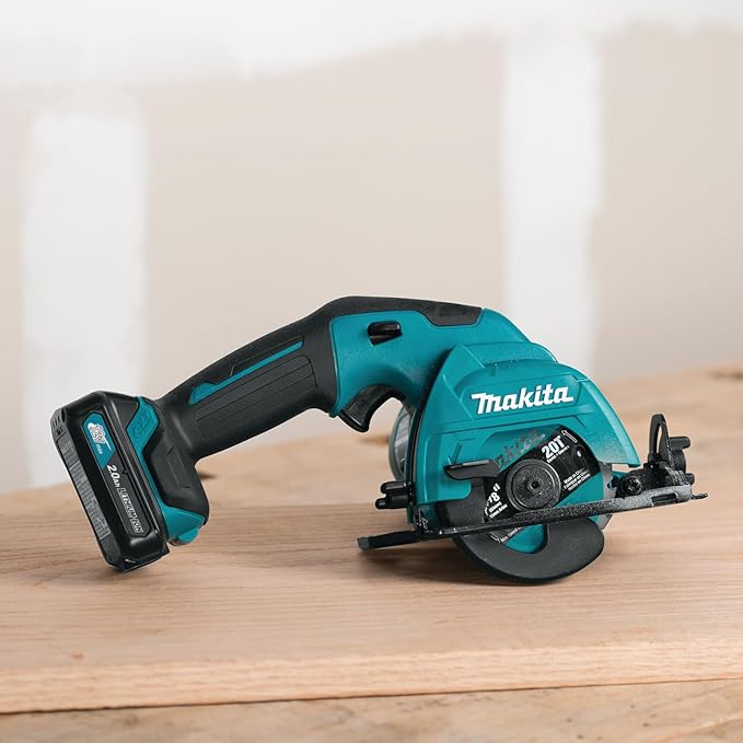 Makita SH02R1-R 12V MAX CXT Brushless Lithium-Ion 3-3/8 in. Cordless Circular Saw Kit (2 Ah) (Renewed)