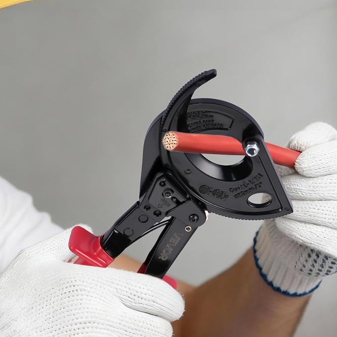 VEVOR Ratcheting Cable Cutter, Spring Steel Blades with Insulated Handles, Quick-Release Button, Heavy Duty Ratchet Cable Wire Cutter for Cutting Copper & Aluminum Cables Up to 800 MCM / 400 mm²