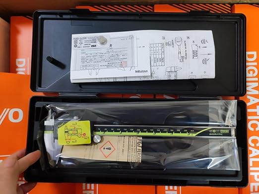 Mitutoyo Caliper 500-197-30 Digimatic 8″ (0-200 mm) - High-Precision Absolute AOS Encoder, .0005″/0.01 mm Resolution, IP-65 Coolant Proof Stainless Steel Construction