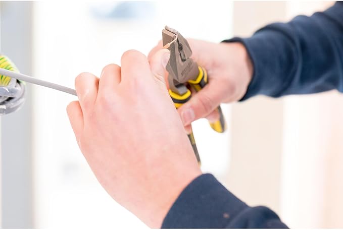 Stanley 0-89-868 Combination plier, Black/Yellow