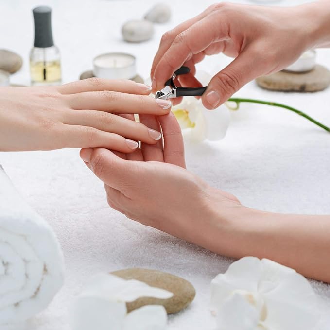 Mudder 3 Pack Black Cuticle Trimmer Nippers Cutter Tool Stainless Steel Nail Cuticle Scissors Remover with Pointed Blade Scissors Pedicure Manicure Tool for Fingernails and Toenails Nails Care