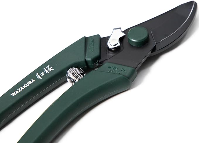 Wazakura Black Blade Pruning Shears - Carbon‑Reinforced Fluorine Coated, Ultra‑Sharp Clean Cuts for Flowers & Branches up to 1cm, Japanese Professional Garden Shears
