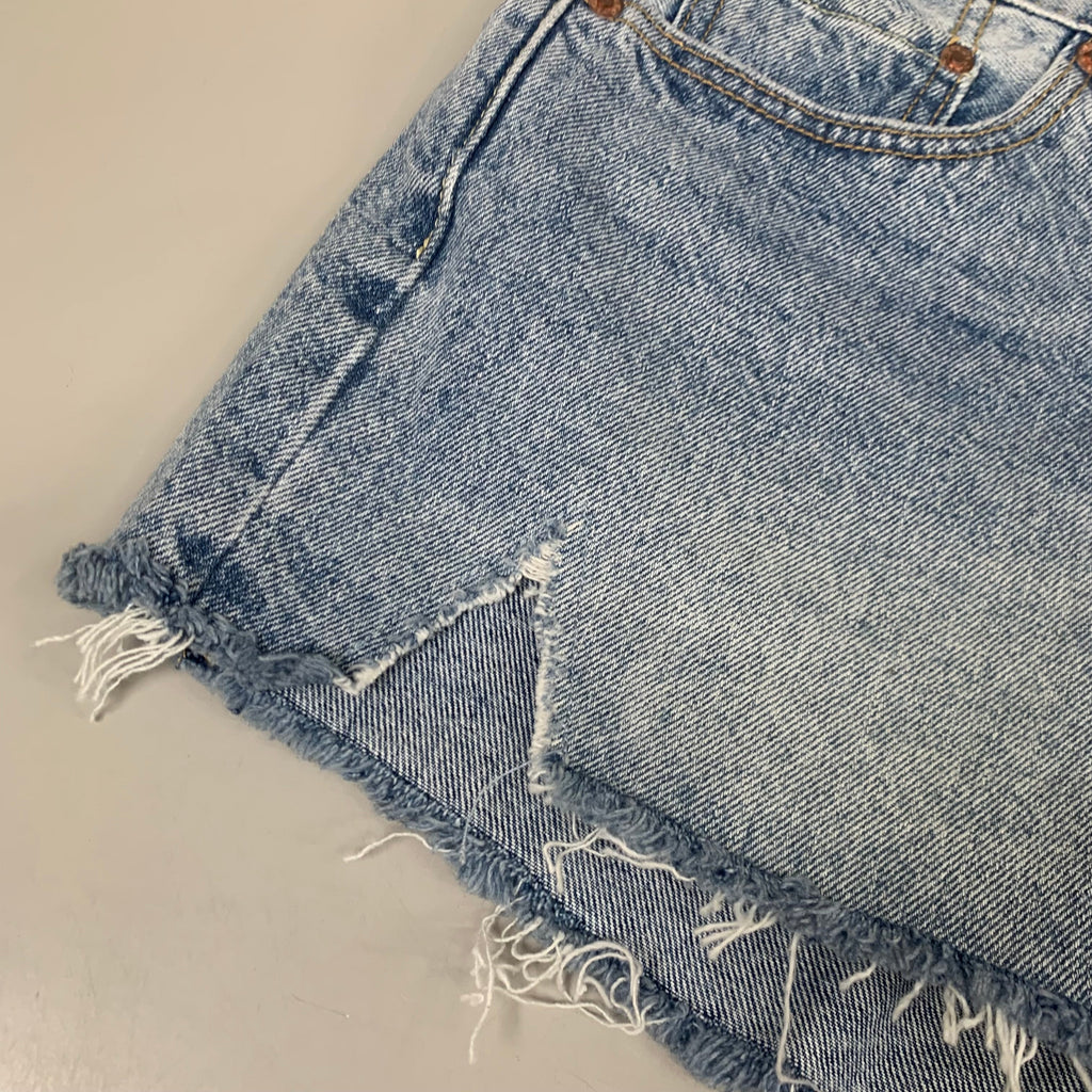 LEVIS 501 Original Fit High Rise Shorts Medium Wash Women's Sz 29 Mega Vibe Blue