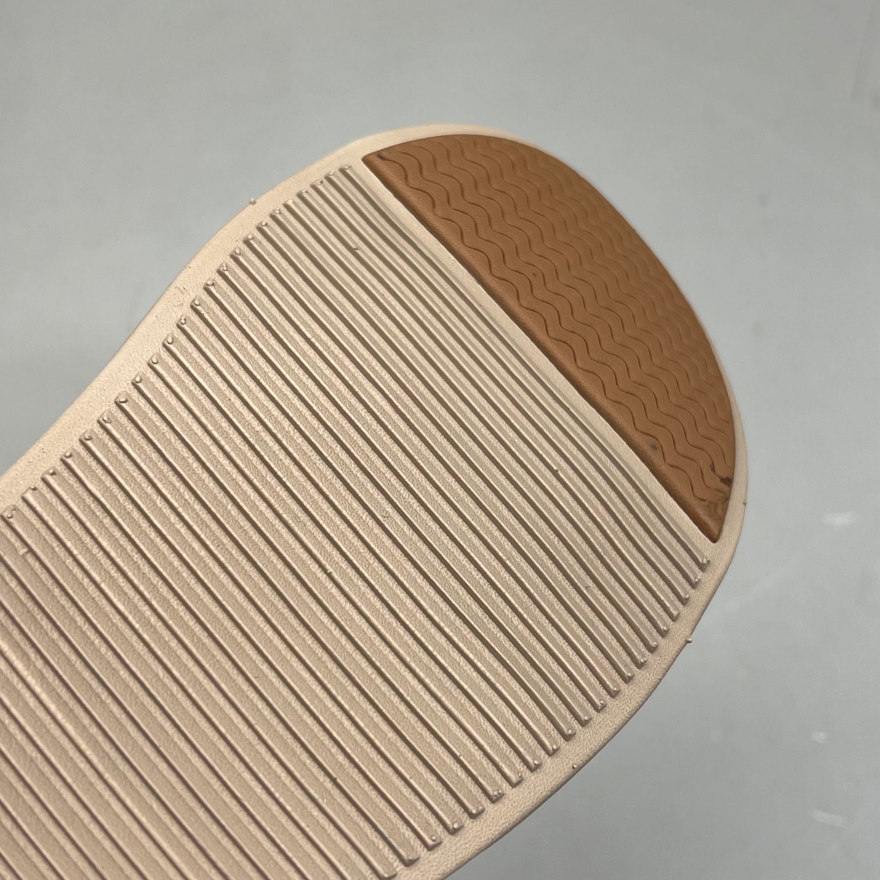 COBIAN Tolula Slide Enhanced Cushion Suede Strap Women's Sz 9 Tan TOL24-230-09