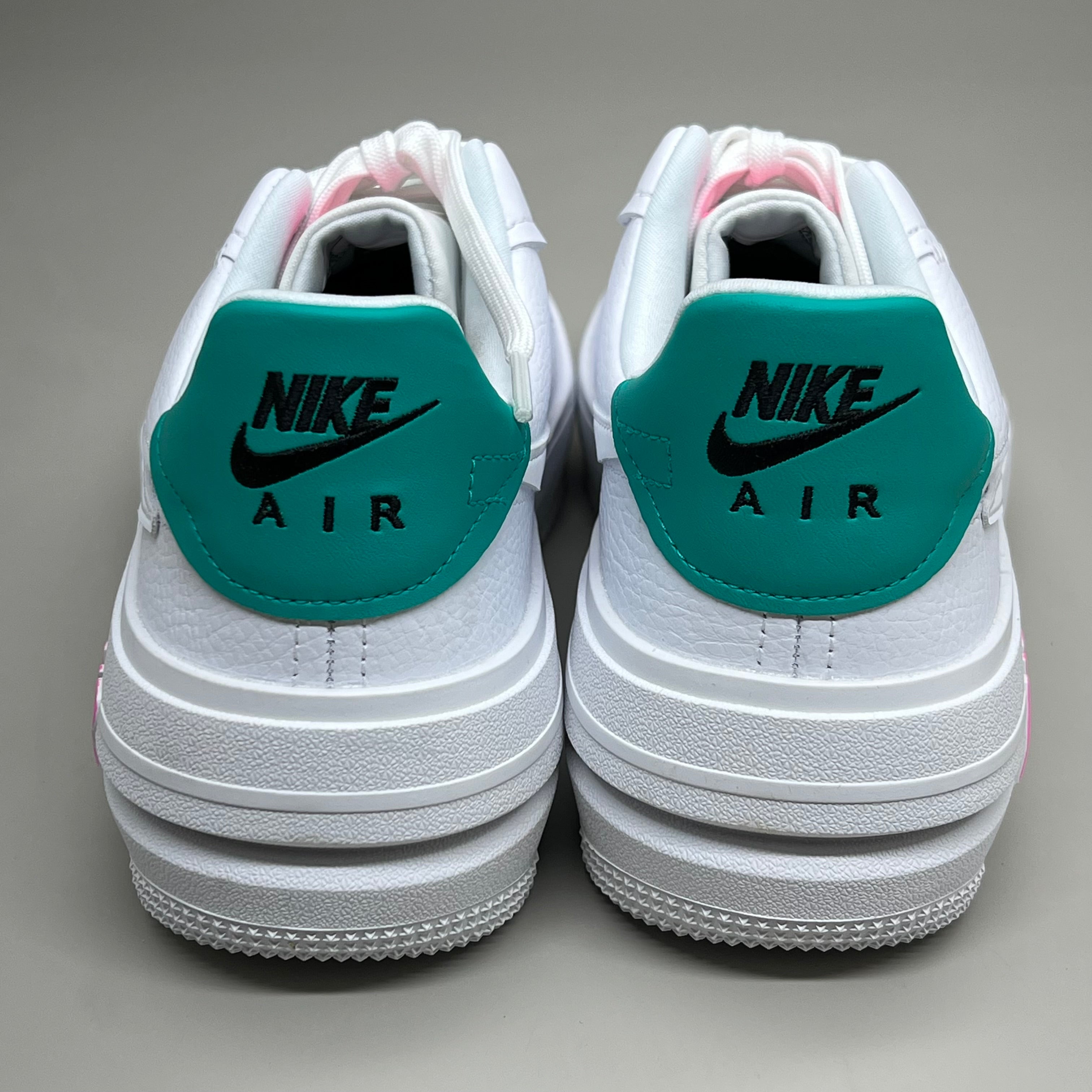 NIKE Air Force 1 PLT.AF.ORM Tapered Toe Shoes Sz Women's 8 White/Pink/Blue FN7180-100