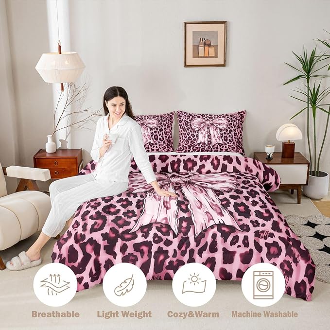Feelyou Leopard Print Comforter Set King Size Cute Pink Bow Bedding Set for Kids Boys Girls Cheetah Animal Fur Duvet Quilt Bedroom Decor Microfiber 3 Pcs with 2 Pillow Cases