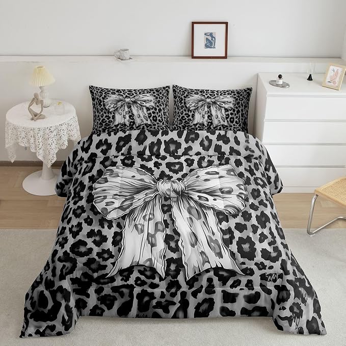 Feelyou Leopard Print Bedding Set Soft for Boys Girls, Black Cheetah Comforter Set King Size Cute Bowknot Duvet Quilt Microfiber Bedroom Decor 3 Pcs with 2 Pillow Cases