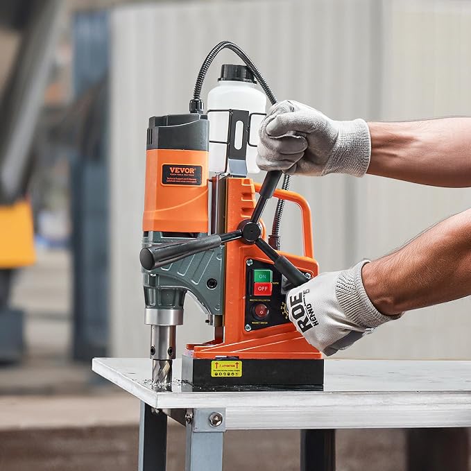 VEVOR Magnetic Drill, 1450W Motor 1.6 in Boring Diameter, 2810 lbf Portable Electric Mag Drill Press, with 2 Coring Bits, Variable Speed, Drilling Machine for Metal Surface, Home Improvement Industry