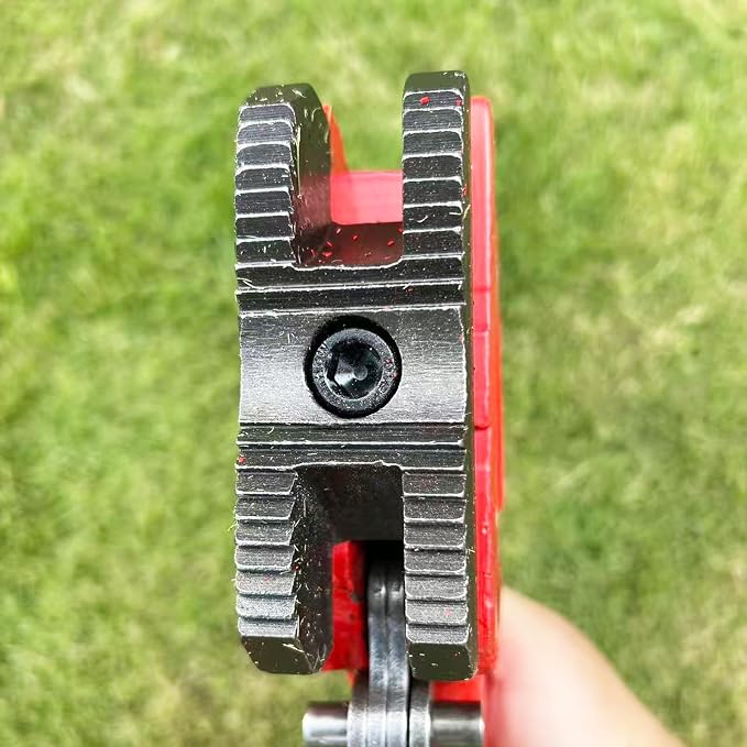 Chain Pipe Wrench 18" for 2" ~ 5" pipe diameter, chain length 19.8". Heavy-duty chain pipeline tool for pipeline installation, oilfield pipeline operations and maintenance
