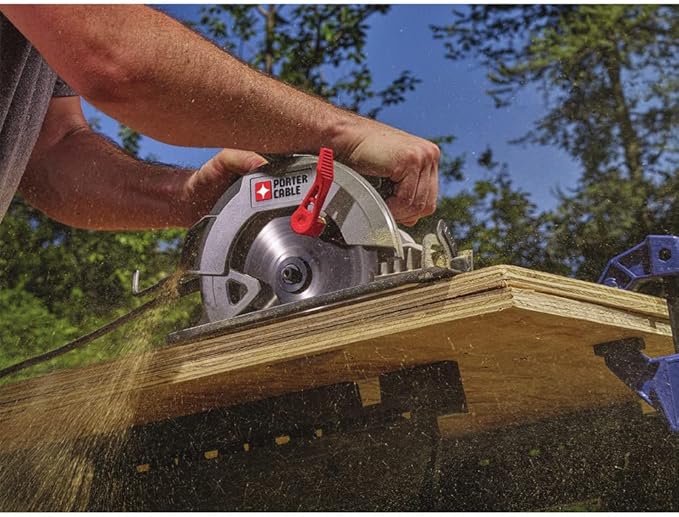 PORTER-CABLE 7-1/4-Inch Circular Saw, Heavy Duty Steel Shoe, 15-Amp (PCE300)