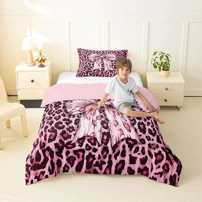 Feelyou Leopard Print Comforter Set Toddler Size Cute Pink Bow Bedding Set for Kids Boys Girls Cheetah Animal Fur Duvet Quilt Bedroom Decor Microfiber 2 Pcs with 1 Pillow Cases