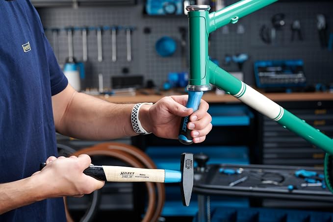 Hazet 811S/5 Slotted and Phillips Screwdriver Set with 3K Handles and Striking Caps, 5 Pieces