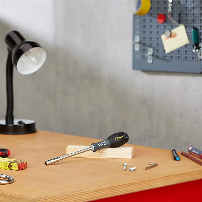 Stanley 1-65-490 Bit-Screwdriver with 6 Bits, Black