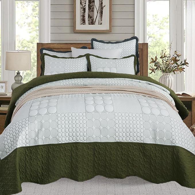 Cmfshape Geometry Embroidery Quilt Set,3 Pieces King Size Quilt Bedding Set,Classic Geometry Pattern Quilts,Ultra Soft Lightweight Reversible Bedspread Coverlets for All Season(Dark Green,104"x90")