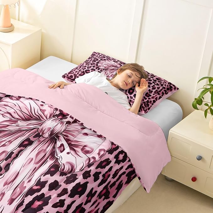 Feelyou Leopard Print Comforter Set Toddler Size Cute Pink Bow Bedding Set for Kids Boys Girls Cheetah Animal Fur Duvet Quilt Bedroom Decor Microfiber 2 Pcs with 1 Pillow Cases