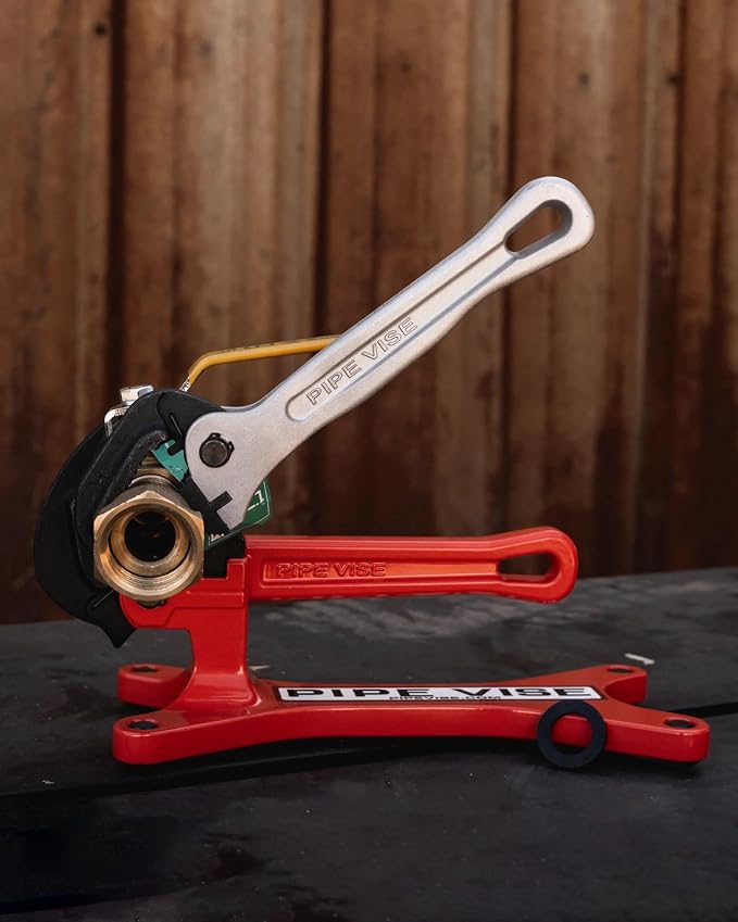 The ORIGINAL Amigo 1/2" to 1" Pipe Wrench