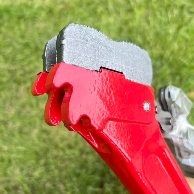 Chain Pipe Wrench 18" for 2" ~ 5" pipe diameter, chain length 19.8". Heavy-duty chain pipeline tool for pipeline installation, oilfield pipeline operations and maintenance