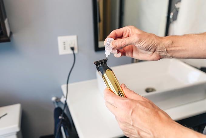 Andis 562442 Insight Slim Cordless High Powered Rotary Motor Hair Trimmer, 9-Piece Kit, Stainless-Steel T-Blade, Lithium-Ion Battery, Travel Lock, Gold