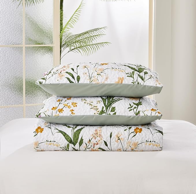 Boho Floral Quilt Set King Size, Lightweight Microfiber Bedspread Coverlet, Soft All Season Bedding with 2 Pillow Shams, Vintage Botanical Pattern (New-Orange Flowers, Queen) | Breathable