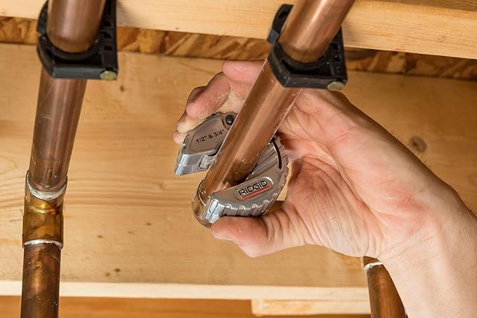 Ridgid 57008 C-Style Close Quarters Copper Tubing Cutter