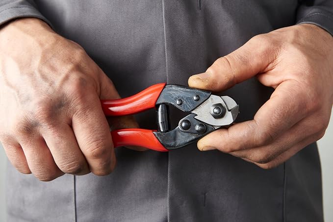 FELCO C7 Swiss Made Cable Cutters – One-Hand Wire Cutters for Bike Brake Lines, Fencing & Electrical Work | Compact Hand Tool with Triangular Hardened Steel Blades, Non-Slip Grip, No-Fray, 7mm