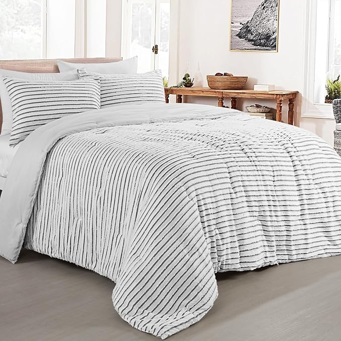 HOMBYS Oversized King Boho Comforter Set 128x120, Black White Tufted Jacquard Geometry Bedding Comforter for King Bed, Shabby Chic Bed Sets with 2 Matching Pillow Cases