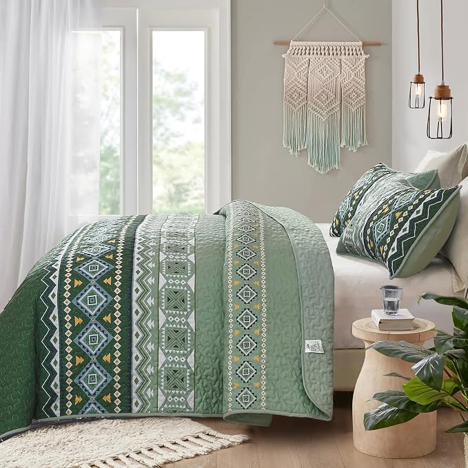 WONGS BEDDING Green Quilt Set Queen Size,3 Pieces Boho Bedspread Coverlet Set,Soft Bohemian Bedding Set King for All Season 104"×90"