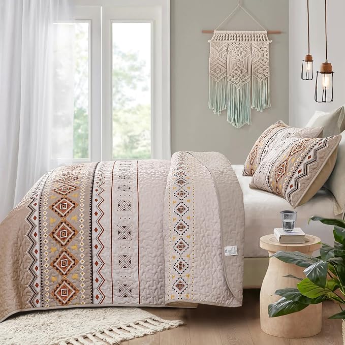 WONGS BEDDING Boho Beige Quilt Set King Size,Geometry Printed Bedspread Coverlet Set with 2 Pillowcases,Soft Bohemian Bedding Set King 104"×90"